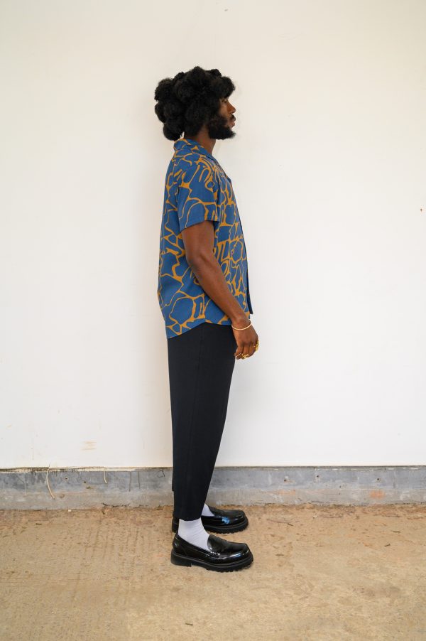 Pangolin Print Navy Cuban Collar - Image 4