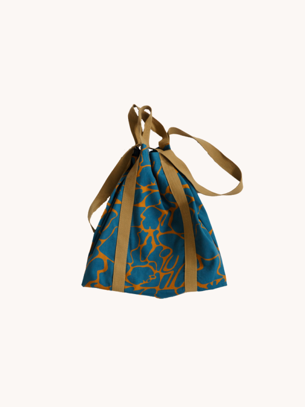 Pangolin print tote bag - Image 3