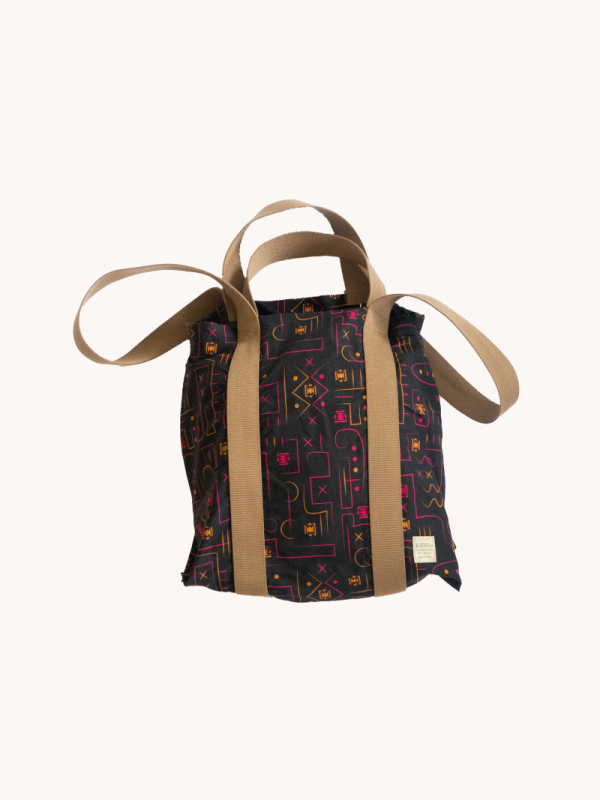 Conversation print tote bag black